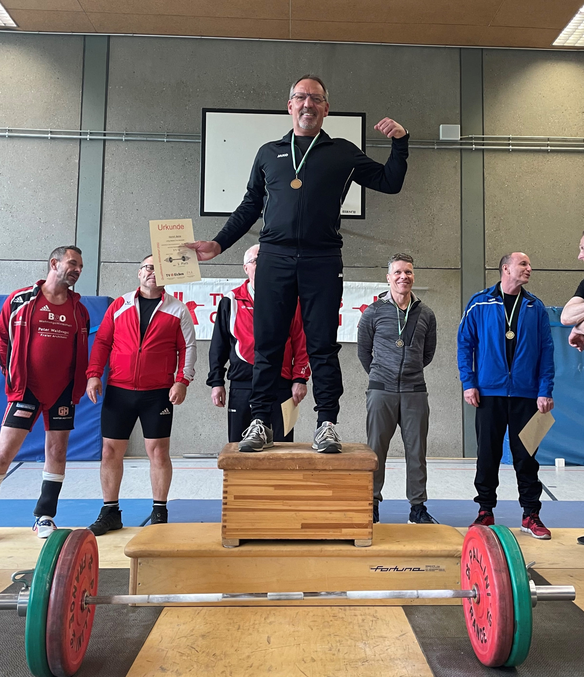 Siegerehrung Bernd Hornof 2022 Bernd Hornof erreicht EM Qualifikation